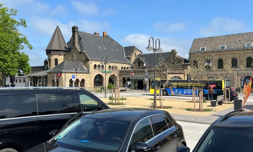 Rund um den Goslarer Bahnhof führte die Polizei am Freitag Kontrollen durch.