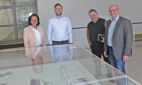 Carola Weitner-Kehl, Jonas Münzebrock, Dr. Holger Michael und Dr. Alexander Kel.