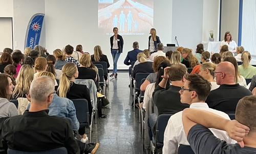 Start der Fachtagung "Häusliche Gewalt".