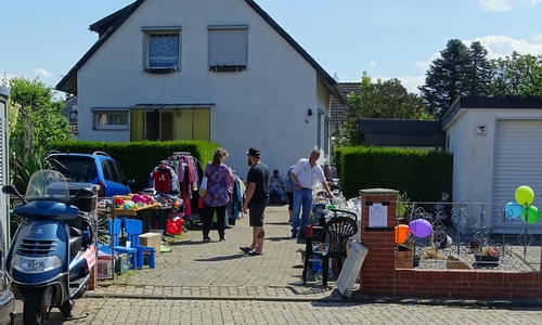 Der Dorf- und Garagenflohmarkt am 3. Juli 2022.