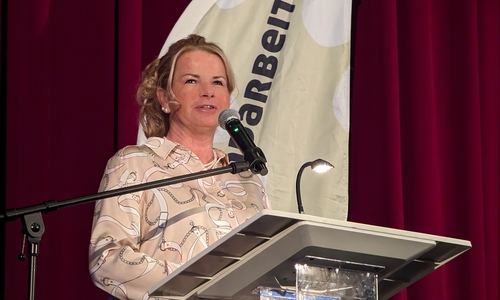 Oberbürgermeisterin Urte Schwerdtner während ihrer Eröffnungsrede.