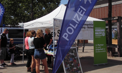 Am Samstag informierten Polizei und Verkehrswacht in der Innenstadt. 