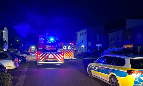 Ein ausgelöster Rauchmelder in einem Mehrfamilienhaus führte die Feuerwehr in den Max-Planck-Weg. 