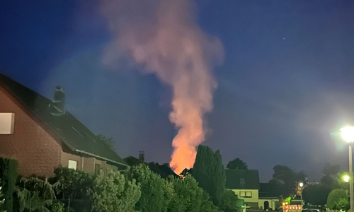 Das Feuer war schon von weitem zu sehen.