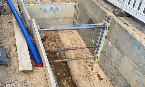 In Groß Bülten war eine Straßenfahrbahn abgesackt, zudem wurden Leitungen beschädigt. Jetzt kann das LBEG nahezu ausschließen, dass es sich dabei um einen Tagesbruch gehandelt hat. 	   	