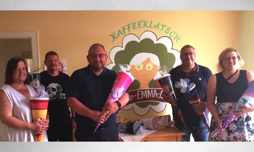 Die Schultüten wurden übergeben.