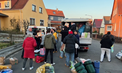 Beladung in Schöningen für den ersten Transport.