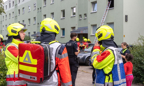  Am heutigen Montagnachmittag wurde die Feuerwehr zu einem Einsatz in die Straße Stromtal in Salzgitter Lebenstedt gerufen. 