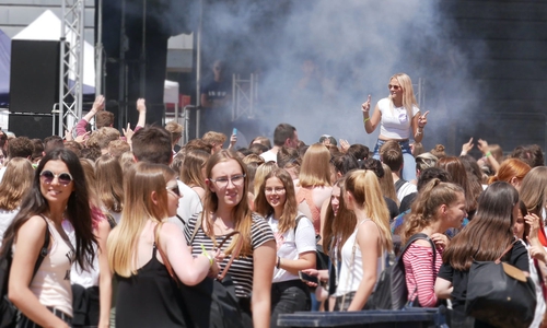 Archivbild einer Party zu Beginn der Sommerferien in Braunschweig.