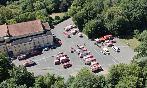 Ein Großaufgebot an Einsatzkräften versammelte sich für die Übung.