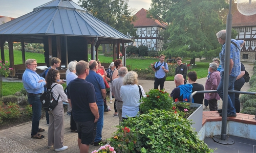 Stadtrundgang und Diskussion im Rahmen der Auftaktveranstaltung in Salzgitter-Bad.