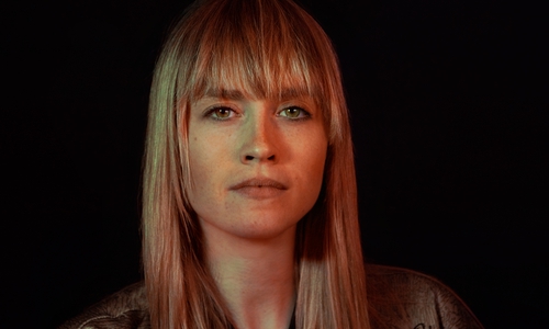 Mit DJ Nina Hepburn steht die erste Künstlerin des Festivals.