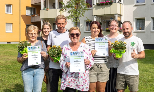 Brunhilde Przondziono (für die Eheleute Weber), Sabine Dömer, Torsten Ebert-Lange und Mareile Bagdenand, Daniela Baier, Petra Stürmer, Timo Wehrstedt (v. li.).