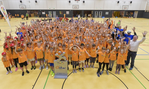 320 Kinder von 16 Grundschulen nahmen am Bewegungsfestival der Volksbank BraWo Stiftung teil.