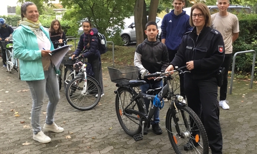 Alles in Ordnung: Dann steht einem sicheren Start in die dunkle Jahreszeit nichts mehr im Wege.