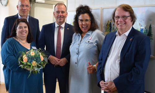 (von links) Athanassia Moudiou (Gesundheitsamt Stadt Salzgitter), Olaf Kleint (Fachdienstleiter Soziales und Senioren), Zweiter Bürgermeister Christian Striese, Comedian Ramona Schuhkraft, Sozialdezernent Dr. Dirk Härdrich.