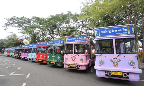 Bandung Tour On Bus.