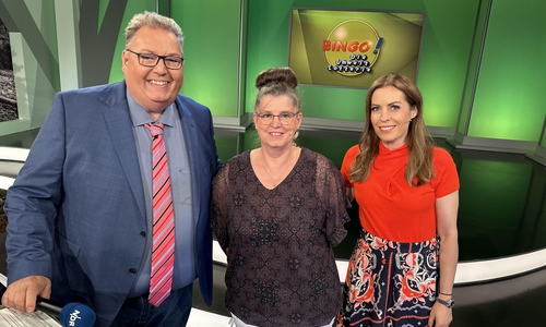 Kandidatin Karola (mitte) mit Michael Thürnau und Jule Gölsdorf.