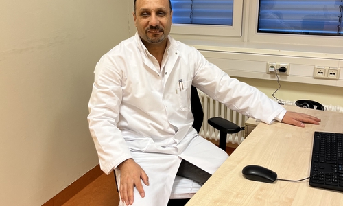 Der neue Chefarzt der Gynäkologie und Geburtshilfe, Khalaf Alsbeet. 