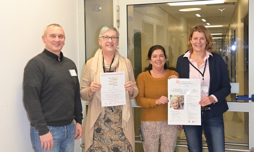 Freuen sich über das neue Pflegeberatungsangebot (von links): Florian Hinz, Pflegedirektor im Klinikum Peine, Katarzyna Galuszka-Stolz vom Senioren- und Pflegestützpunkt Niedersachsen im Landkreis Peine, Christine Leckelt, Leiterin des Sozialdienstes im Klinikum Peine und Bianca Kaiser vom Senioren- und Pflegestützpunkt Niedersachsen im Landkreis Peine