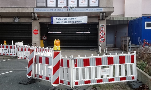 Eigentlich sollte die Tiefgarage Packhof im Juni wieder geöffnet werden. Doch daraus wird nichts.