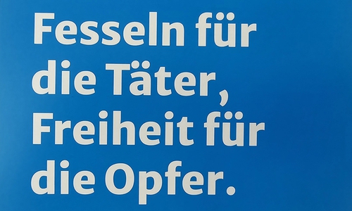 Auch mit diesen Postkartenmotiven wirbt der Weiße Ring für die Teilnahme an der Petition.