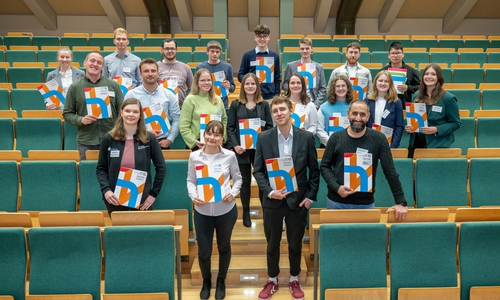 Gruppenfoto beim Matching-Abend zur Vergabe des Deutschlandstipendiums in der Ostfalia.