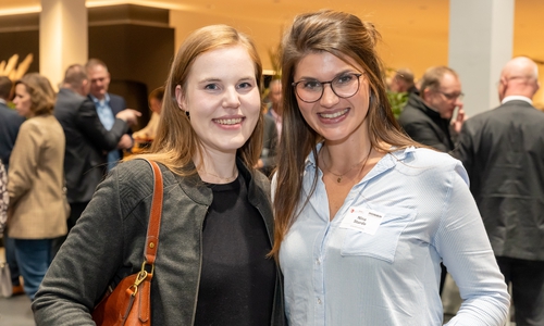 Franziska Exner und Nina Strude vom Stadtmarketing Goslar. 