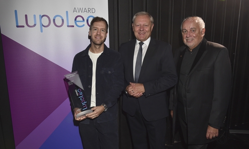 Sebastian Vettel mit Jürgen Brinkmann und Robert Lübenoff. 