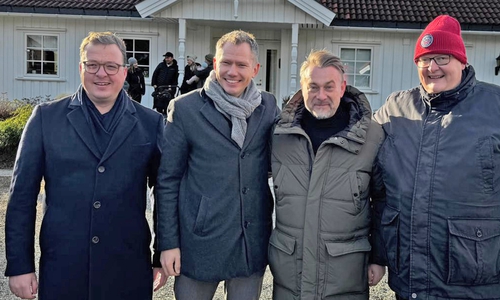 Jan Schröder, Kjetil Kivle (Bürgermeister von Lier), Ivica Lukanic und Heiko Breithaupt.