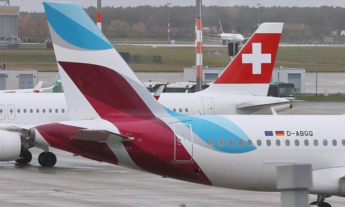 Flugzeuge von Eurowings und Swissair (Archiv)