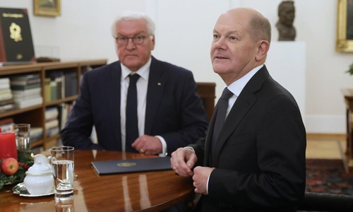 Frank-Walter Steinmeier und Olaf Scholz am 16.12.2024