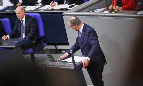 Olaf Scholz und Friedrich Merz am 16.12.2024