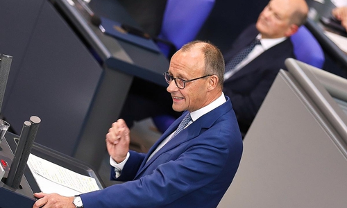 Friedrich Merz und Olaf Scholz (Archiv)