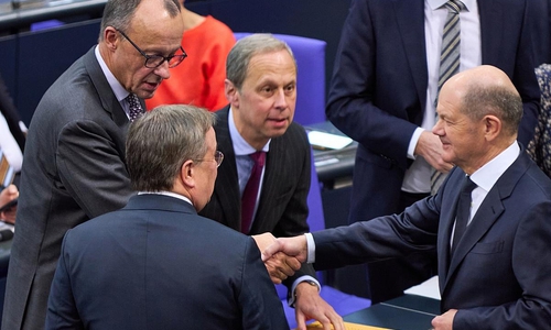 Friedrich Merz und Olaf Scholz (Archiv)