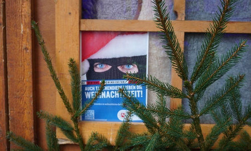 Mit Plakaten will die Polizei die Bürger sensibilisieren.