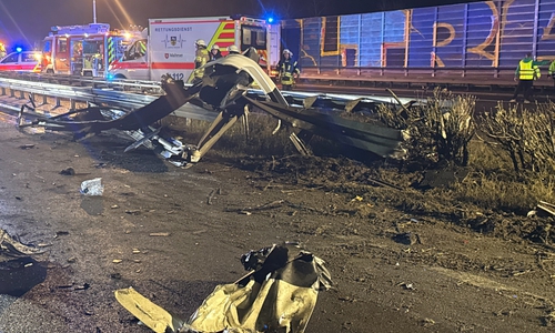 Die Einsatzkräfte fanden ein großes Trümmerfeld vor.