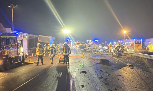 Am Donnerstagabend kam es auf der A2 zu einem schweren Unfall. 