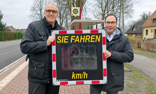 B.I.G.-Fraktionsvorsitzender Andreas Kautzsch (links) mit Sassenburgs Bürgermeister Jochen Koslowski.