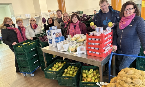 v.l.n.r.: U. Hansen, B. Oberg, M. Orlinski, B. Kegel/Leitung Tafel, I. Cramm, R. Ehlers, R. Rehnelt, B. Lauenroth, M. Övermöhle-Mühlbach.