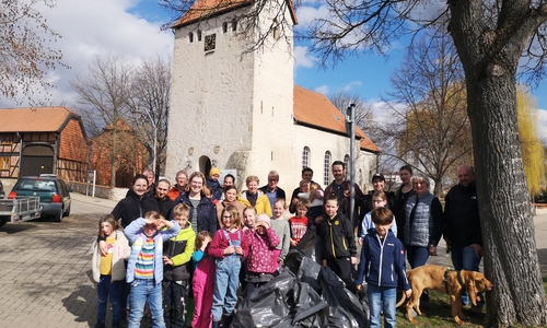 Im vergangenen Jahr war bei gutem Wetter die Beteiligung am Stadtputztag groß.