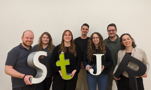 Sören Henke, Maria Bayerbach, Lea Meyer, Tommes Hille, Mette Niessner, Timo Tietzel und Kira Hallwachs (v. li.).