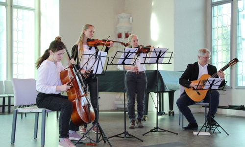 Den musikalischen Rahmen gestaltete die Kreismusikschule unter Leitung von Wolfgang Behrenz.