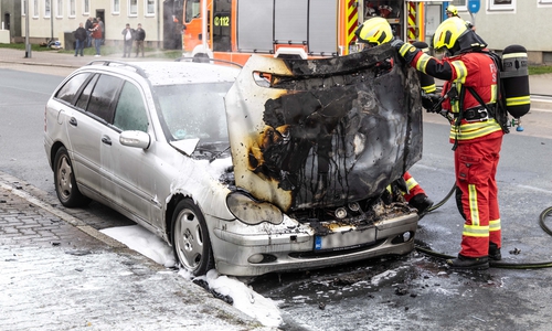 Die Feuerwehr musste den Brand löschen.