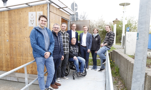 Von links: Johannes Matussek, Jugendparlament, Stadtjugendpfleger Stephan Fabriczek, Gavin Madden, Stadtjugendpflege / Trashpark, Marc Lippels, Mit-Initiator, Unterstützer des Trashparks und Vater eines Rolli-Skate-Kindes (Verein Sit’N’Skate), Stadtbaurat Klaus Benscheidt, Dr. Philipp Knöfler, Leiter Hochbau und Versorgungstechnik, Andrea Sommer, Projektdurchführung und Niklas Hansmann, Ehrenamtlicher am Trashpark.