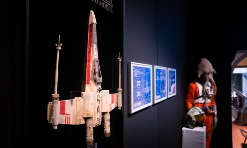 Raumschiffmodelle und weitere Exponate aus der Sammlung von Thomas Manglitz.
