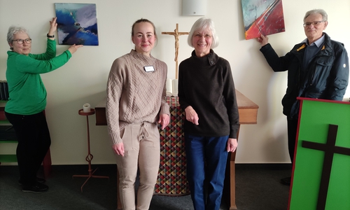 Gabriele Klein vom Förderverein, Pastorin Katrin Deutsch, Gisela Brunotte-Streichert und Adolf Stöhr (beide Förderverein) (v. li.).
