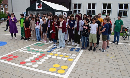 Die Schüler der Grundschule Steterburg stimmten musikalisch auf die Eröffnung ein.