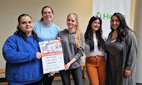 Das Organisationsteam der Blutspendenaktion im Helios Klinikum Salzgitter (v.l.): Büsra Beyoglu, Anita Weber, Anna Lena Gaedtke, Dilara Ari und Yaren Cici. 