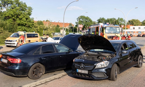 Vor Ort konnte wohl keiner eine genaue Aussage zur Unfallursache machen.